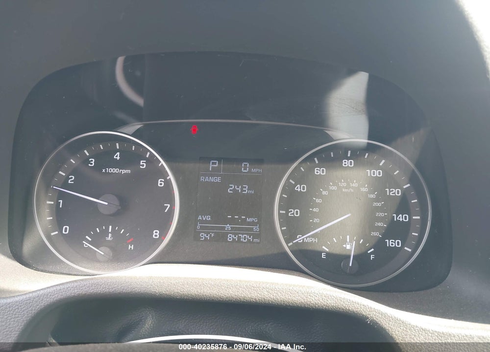 2018 HYUNDAI ELANTRA SE VIN: 5NPD74LFXJH330625