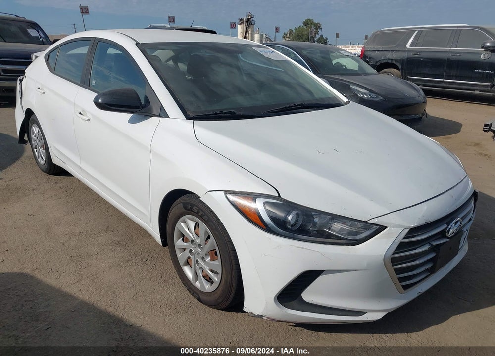 2018 HYUNDAI ELANTRA SE VIN: 5NPD74LFXJH330625