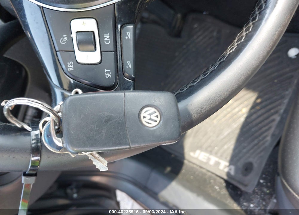 2018 VOLKSWAGEN JETTA 1.8T SE SPORT VIN: 3VWD17AJ4JM229663