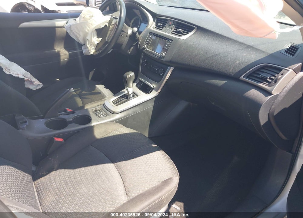 2015 NISSAN SENTRA SR VIN: 3N1AB7AP1FY215021