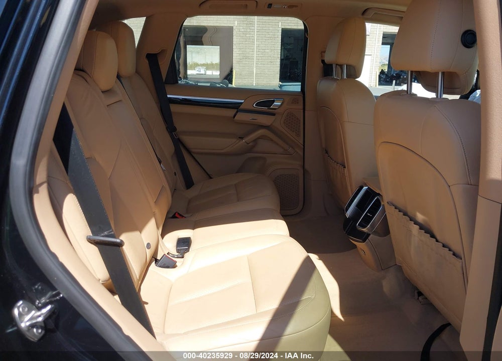 2013 PORSCHE CAYENNE DIESEL VIN: WP1AF2A29DLA31877