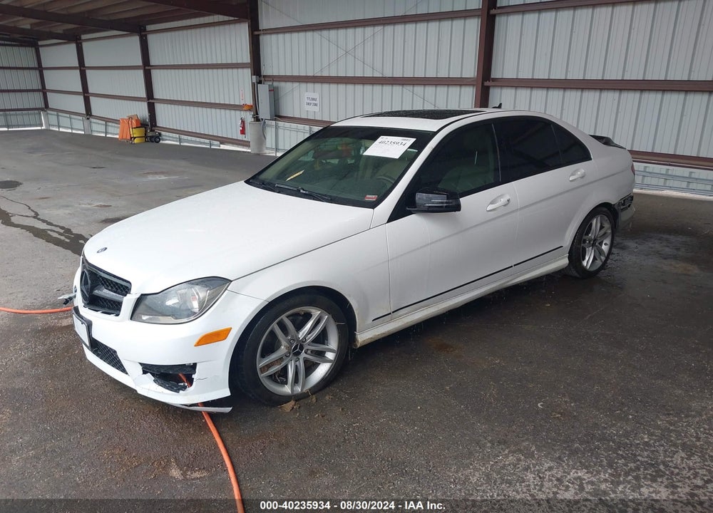 2014 MERCEDES-BENZ C 300 LUXURY 4MATIC/SPORT 4MATIC VIN: WDDGF8AB0ER317488