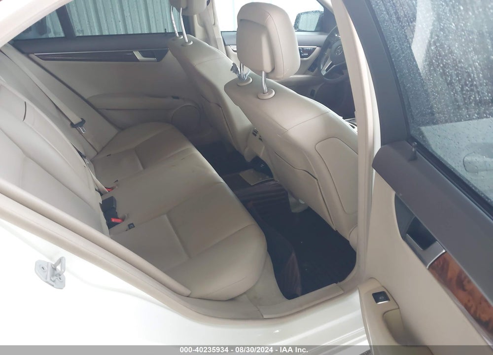 2014 MERCEDES-BENZ C 300 LUXURY 4MATIC/SPORT 4MATIC VIN: WDDGF8AB0ER317488