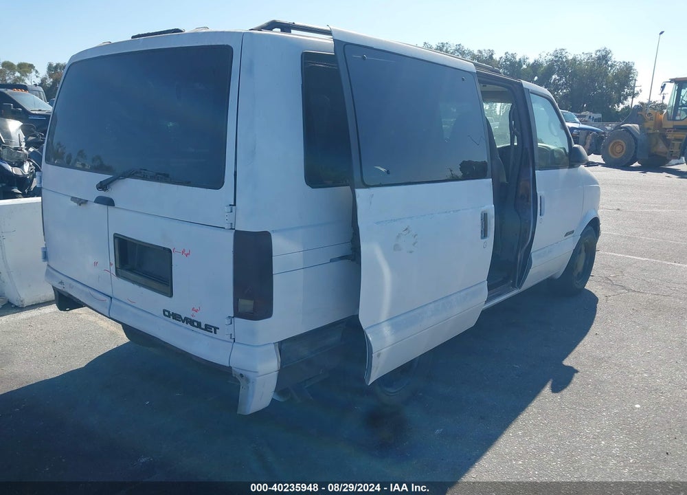 1996 CHEVROLET ASTRO VIN: 1GNDM19W2TB137511