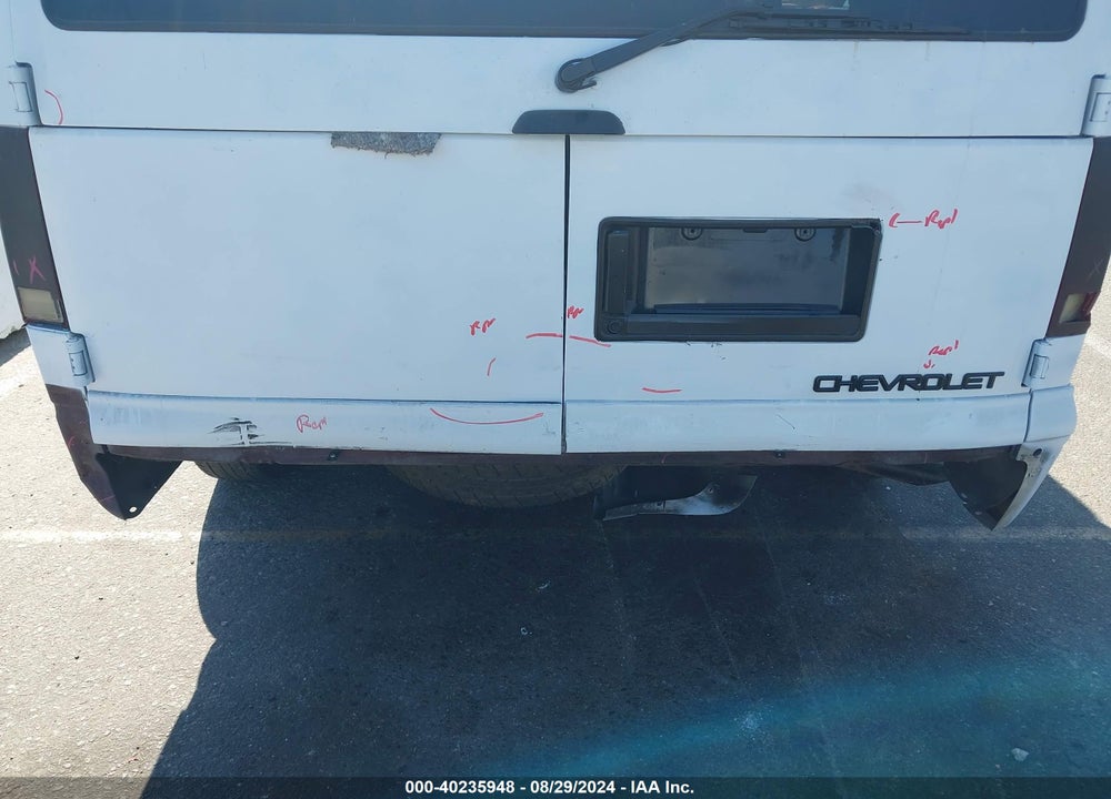 1996 CHEVROLET ASTRO VIN: 1GNDM19W2TB137511