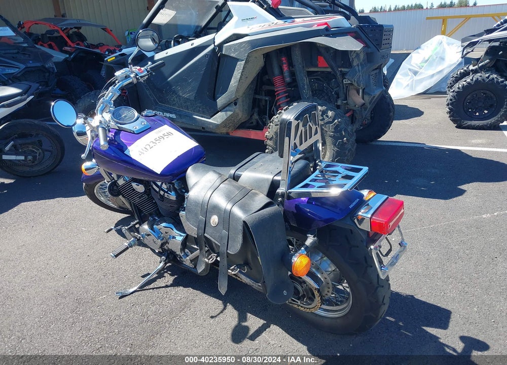2003 HONDA VT750 DCB VIN: JH2RC44513M701520