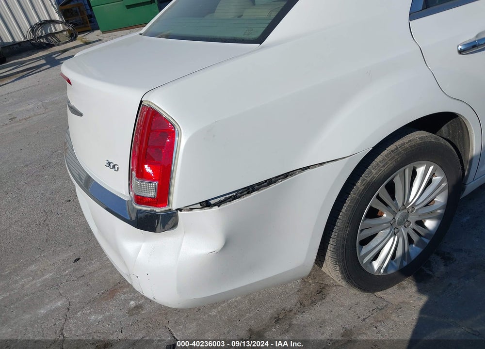 2012 CHRYSLER 300 LIMITED VIN: 2C3CCAHG6CH179919