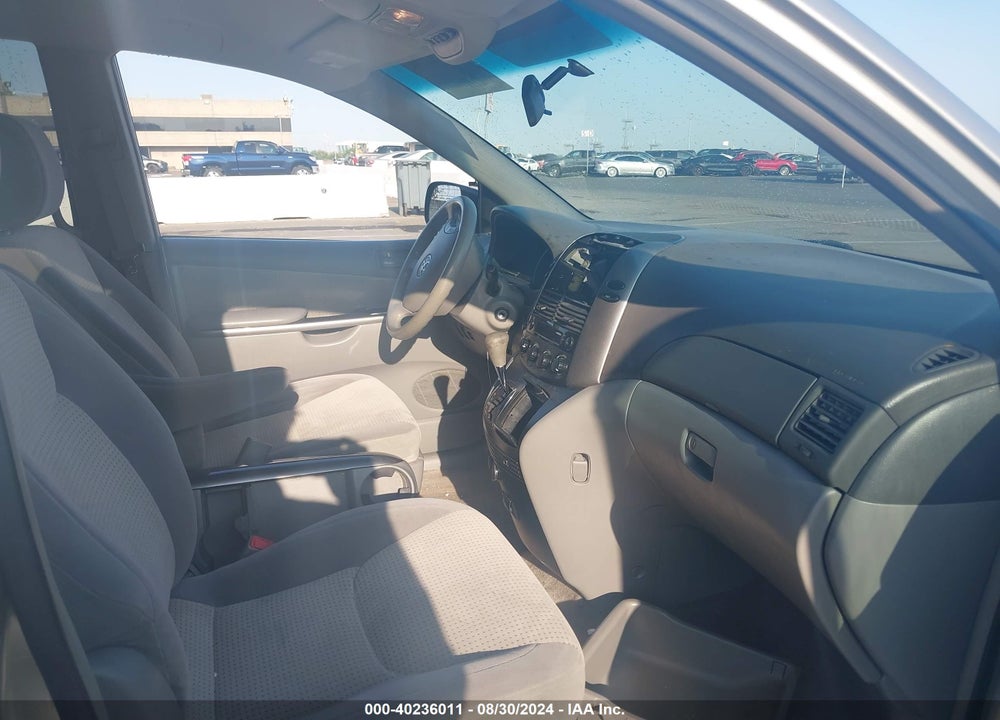 2010 TOYOTA SIENNA VIN: 5TDKK4CC4AS336216