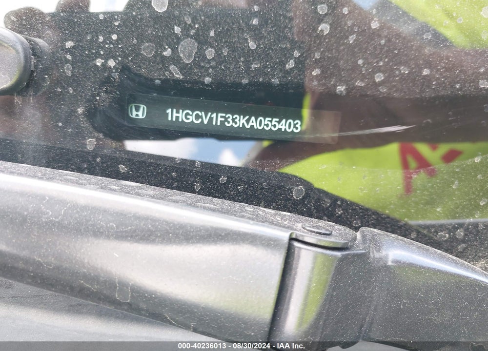 2019 HONDA ACCORD VIN: 1HGCV1F33KA055403