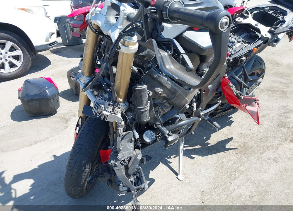 2020 BMW S 1000 XR VIN: WB10E4308LZJ83715
