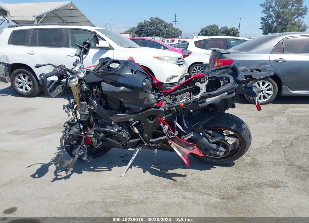 2020 BMW S 1000 XR VIN: WB10E4308LZJ83715
