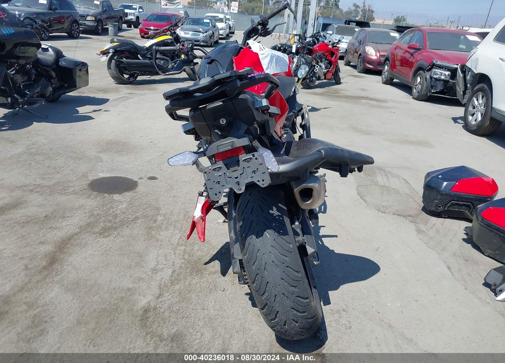 2020 BMW S 1000 XR VIN: WB10E4308LZJ83715