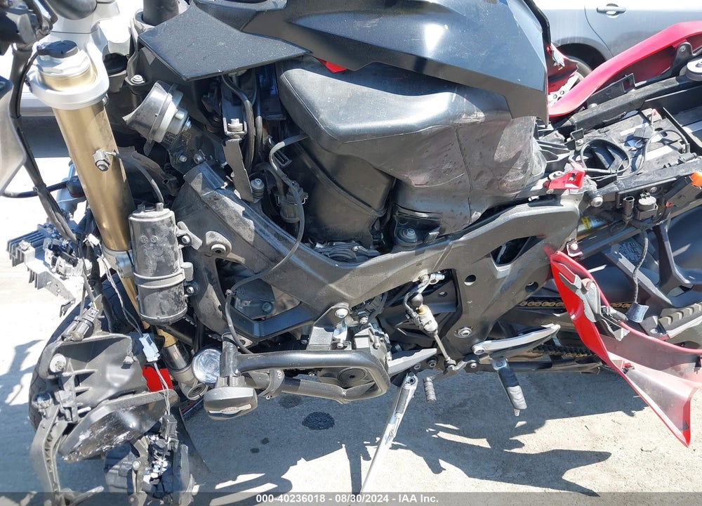 2020 BMW S 1000 XR VIN: WB10E4308LZJ83715