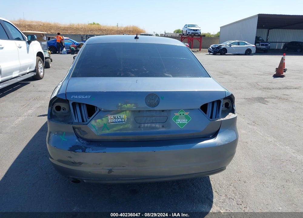 2013 VOLKSWAGEN PASSAT 2.5L S VIN: 1VWAP7A33DC071700