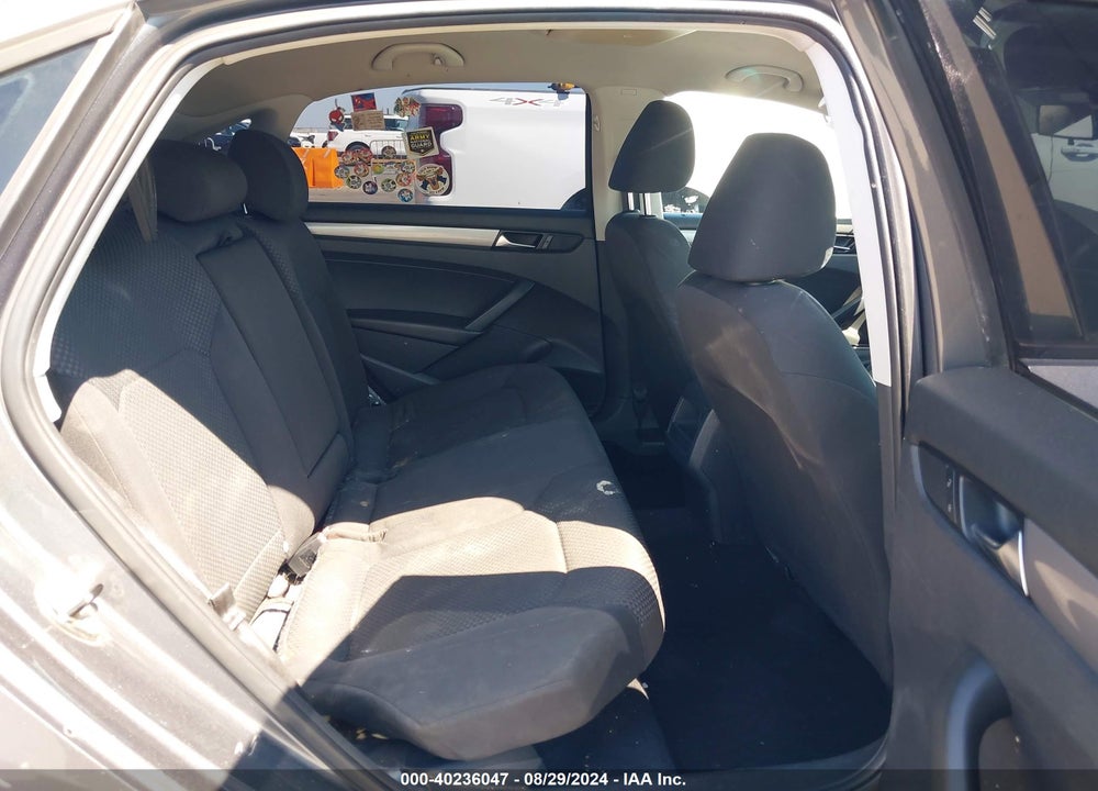 2013 VOLKSWAGEN PASSAT 2.5L S VIN: 1VWAP7A33DC071700