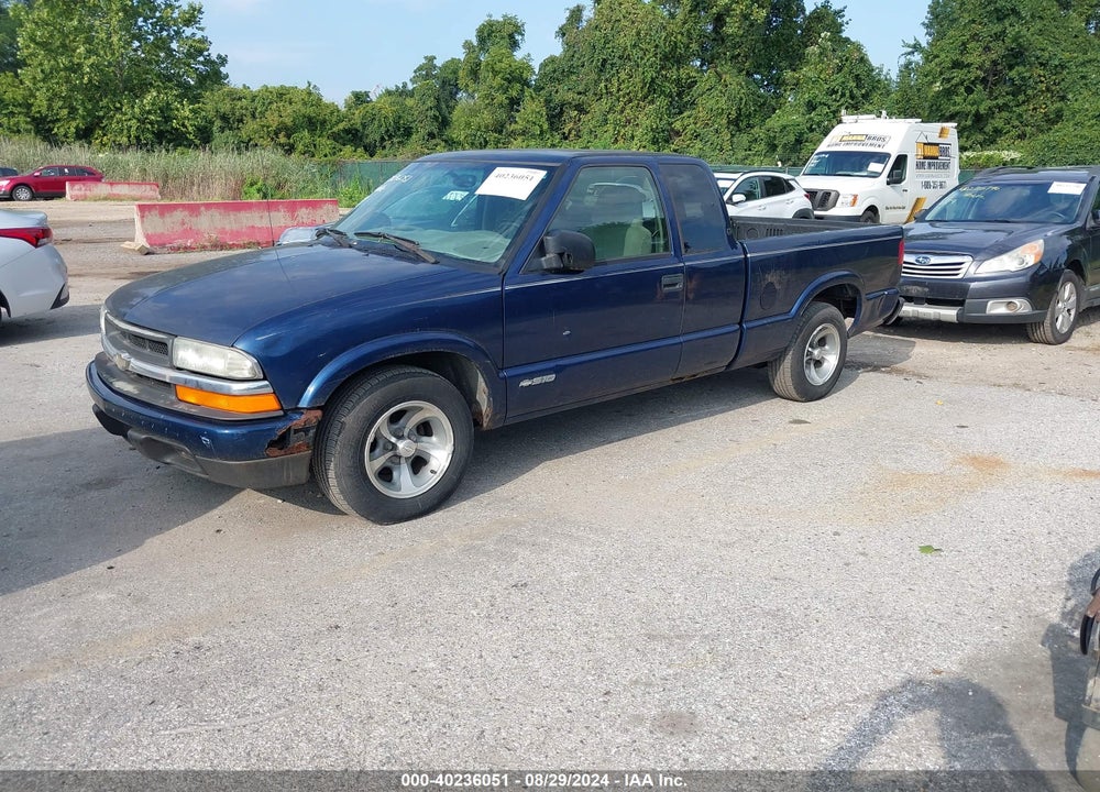 2002 CHEVROLET S-10 LS VIN: 1GCCS195X28142842