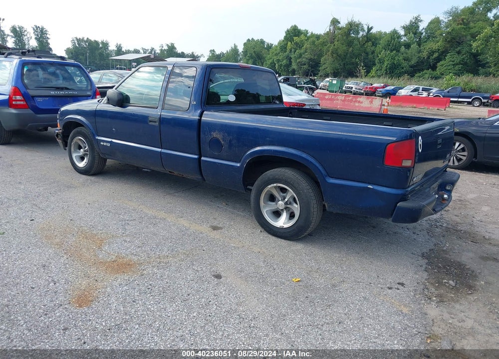 2002 CHEVROLET S-10 LS VIN: 1GCCS195X28142842