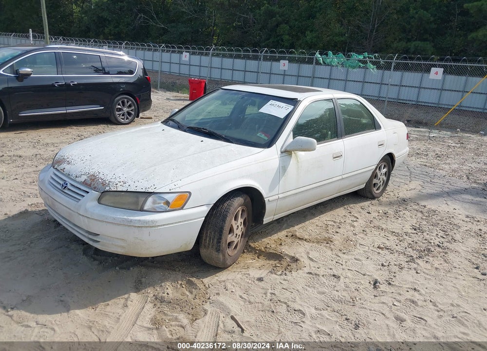 1999 TOYOTA CAMRY XLE V6 VIN: 4T1BF28K9XU090160