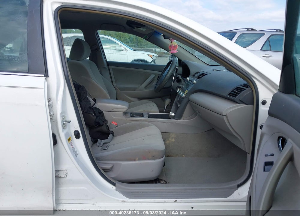 2007 TOYOTA CAMRY LE VIN: 4T1BE46KX7U558303