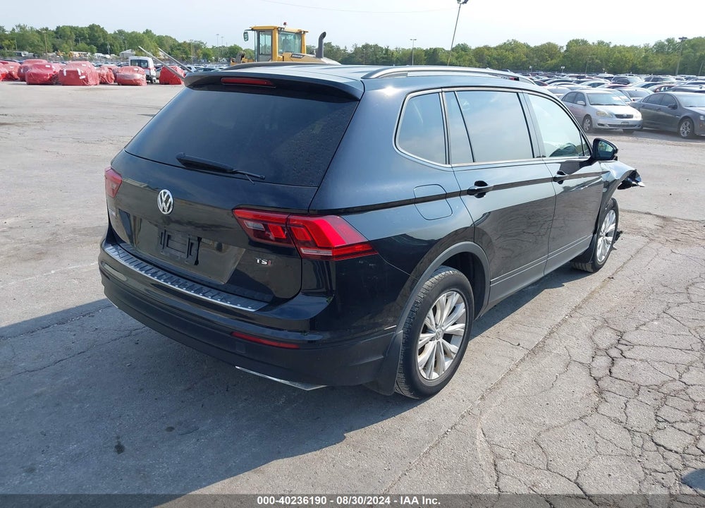 2018 VOLKSWAGEN TIGUAN 2.0T S VIN: 3VV1B7AX6JM075935