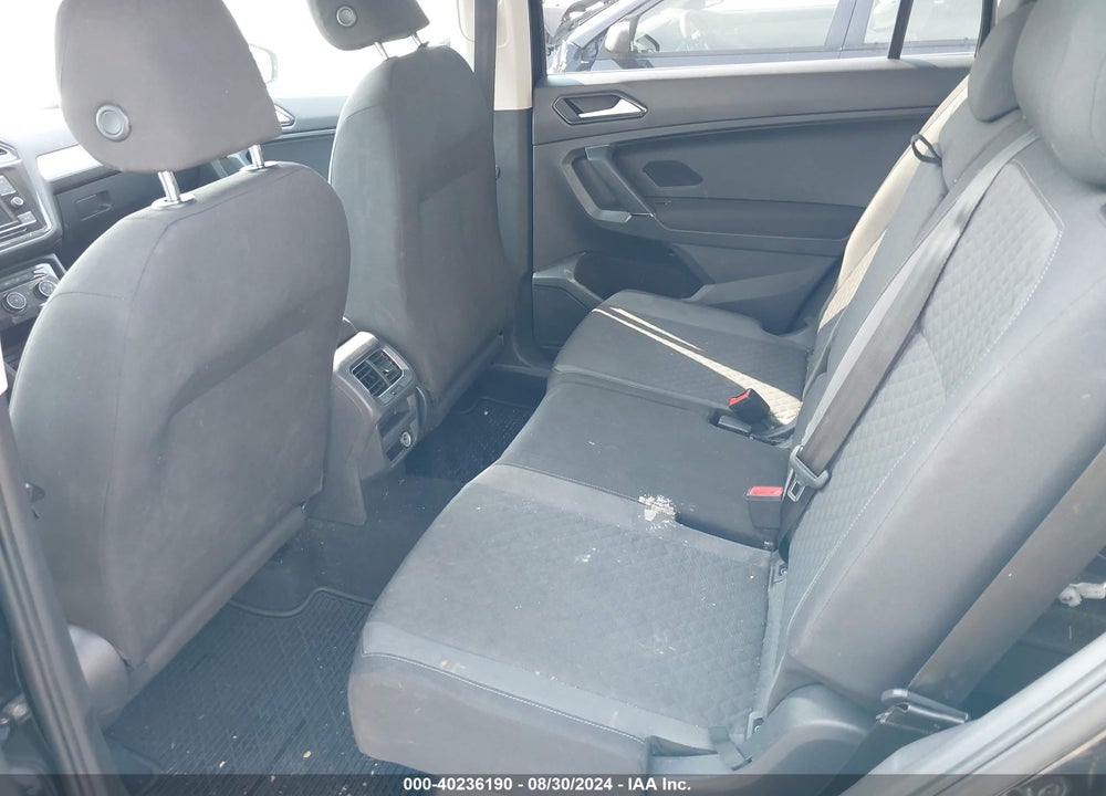 2018 VOLKSWAGEN TIGUAN 2.0T S VIN: 3VV1B7AX6JM075935