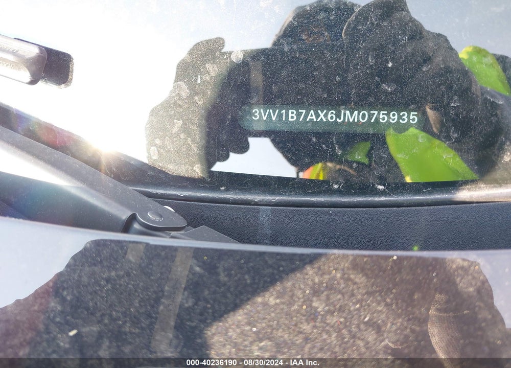 2018 VOLKSWAGEN TIGUAN 2.0T S VIN: 3VV1B7AX6JM075935