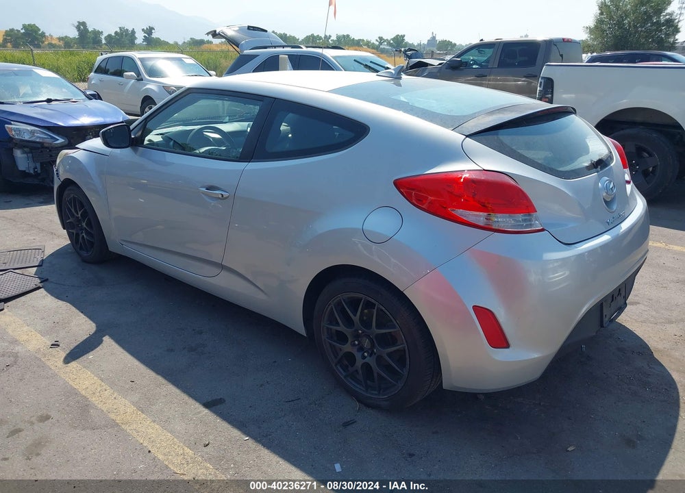 2016 HYUNDAI VELOSTER VIN: KMHTC6AD0GU271308