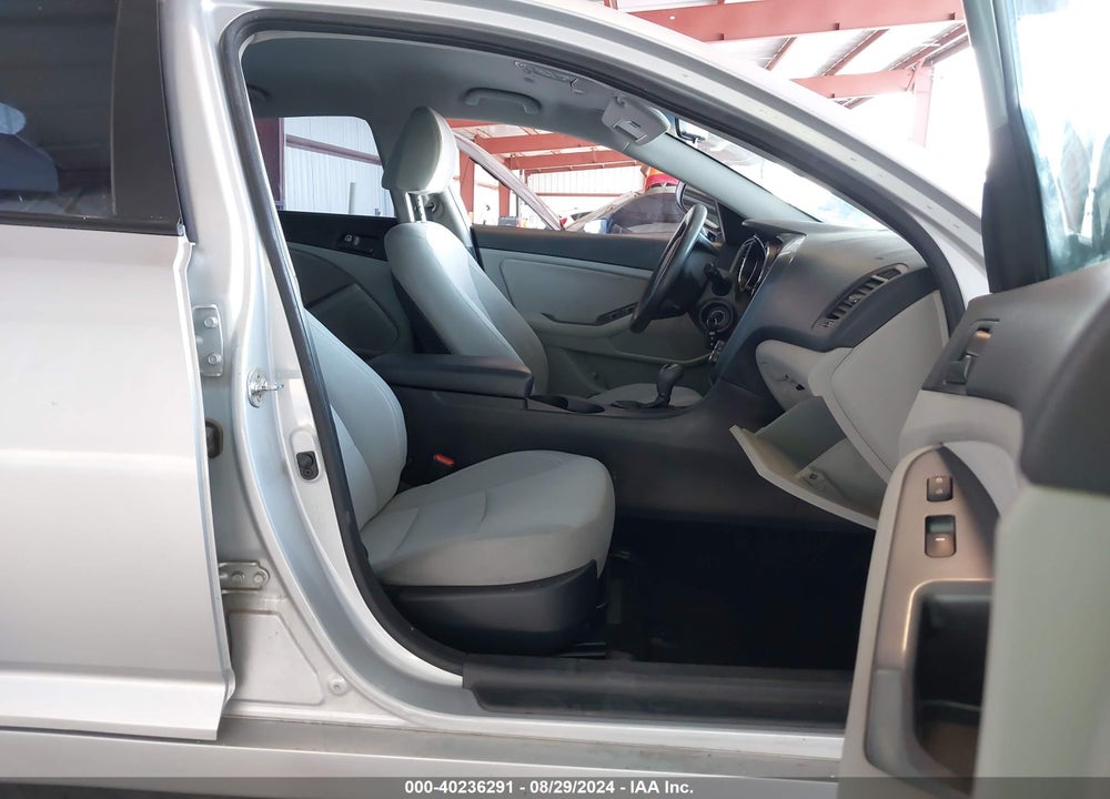2012 KIA OPTIMA LX VIN: 5XXGM4A7XCG045164