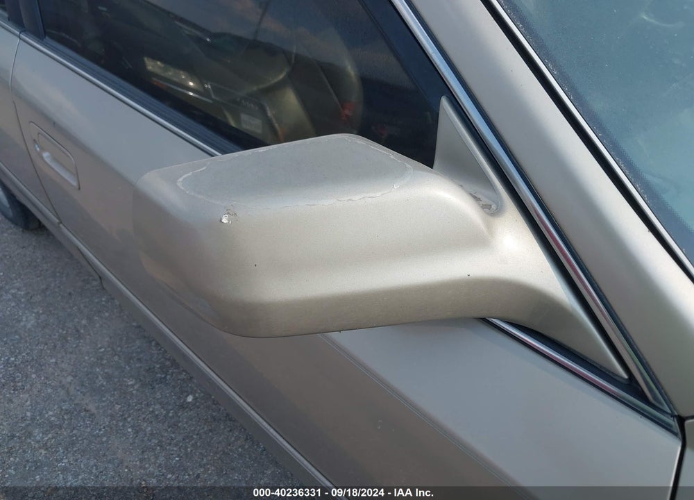 2000 TOYOTA AVALON XL VIN: 4T1BF28B1YU043092