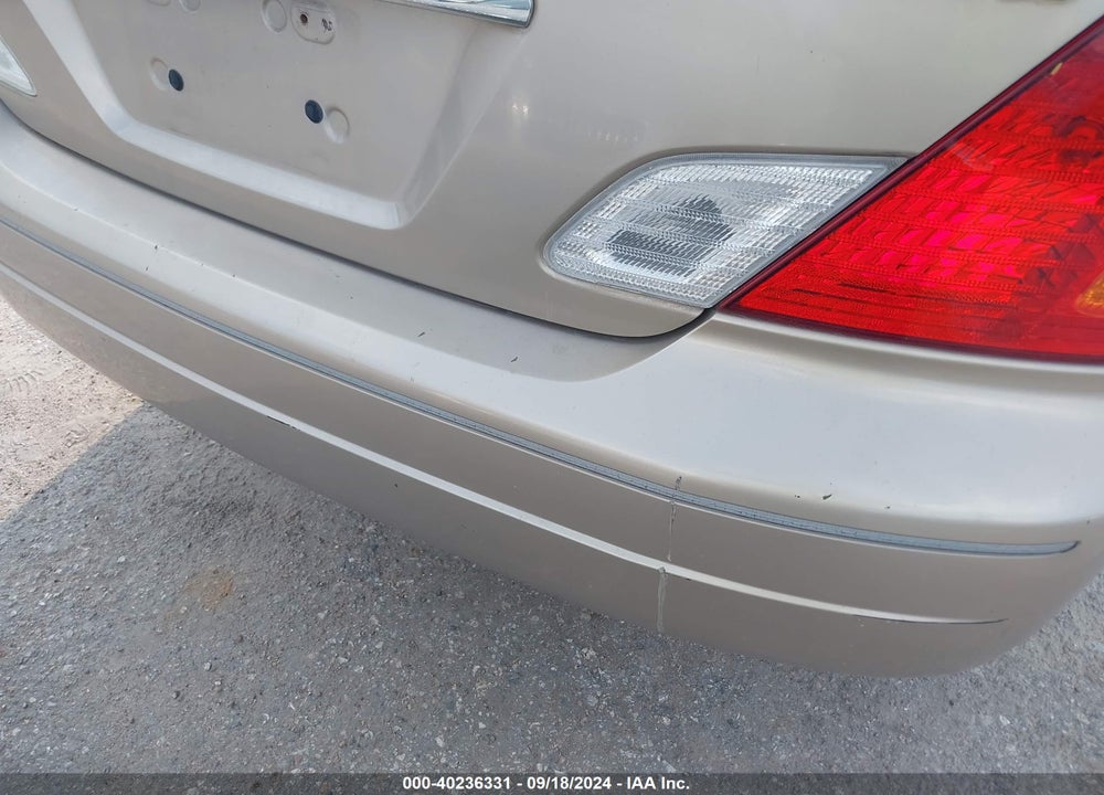 2000 TOYOTA AVALON XL VIN: 4T1BF28B1YU043092