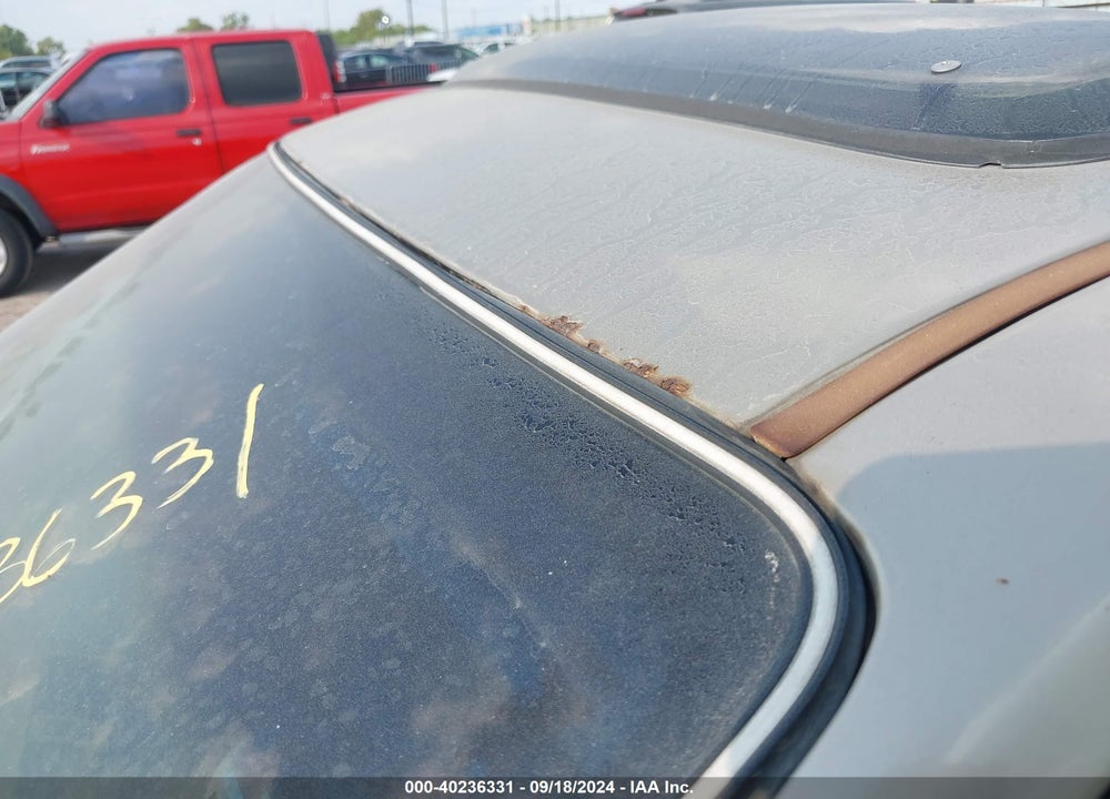 2000 TOYOTA AVALON XL VIN: 4T1BF28B1YU043092