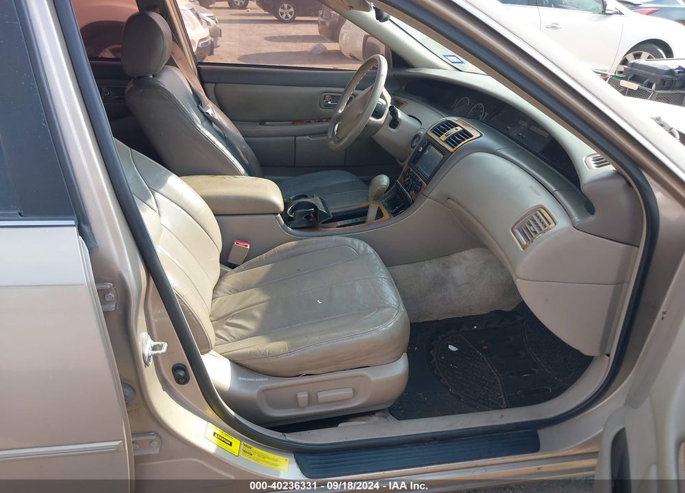 2000 TOYOTA AVALON XL VIN: 4T1BF28B1YU043092