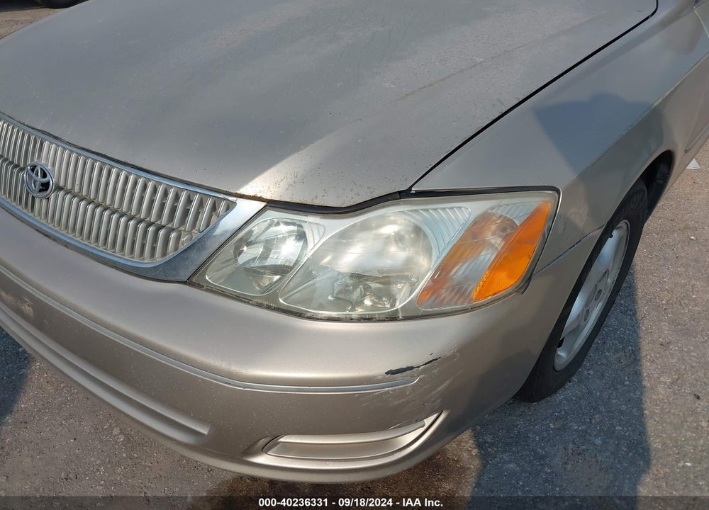 2000 TOYOTA AVALON XL VIN: 4T1BF28B1YU043092