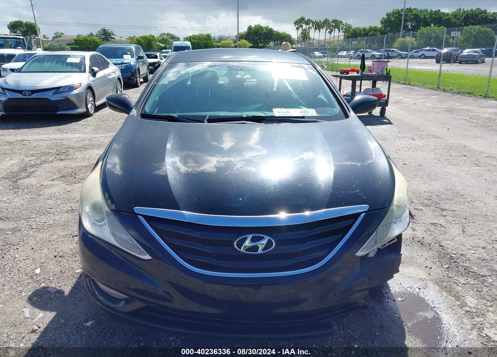 2013 HYUNDAI SONATA VIN: 5NPEB4AC4DH652676