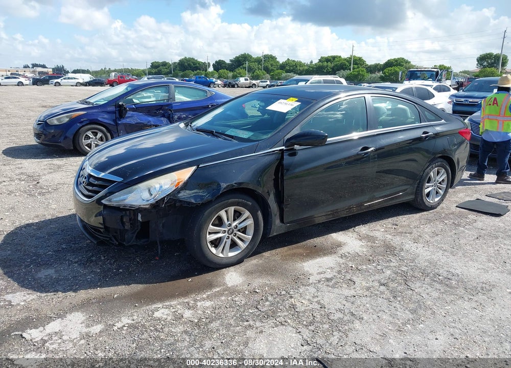 2013 HYUNDAI SONATA VIN: 5NPEB4AC4DH652676
