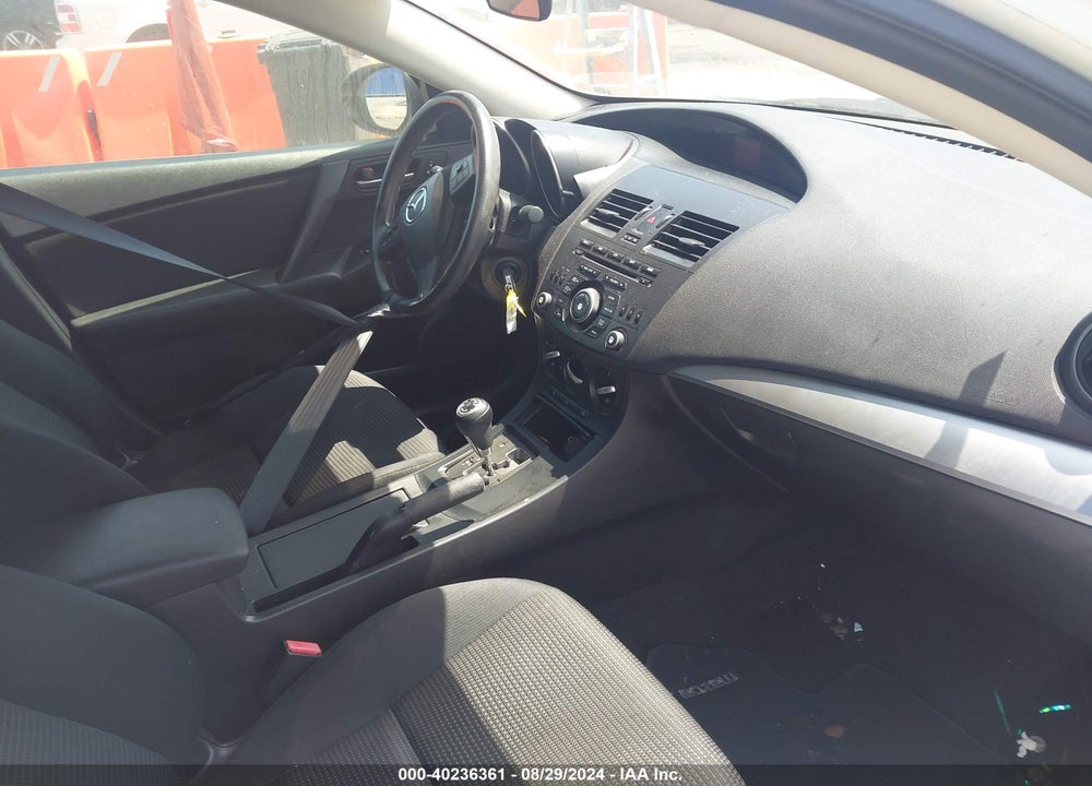 2013 MAZDA 3 I SPORT VIN: JM1BL1UPXD1728759