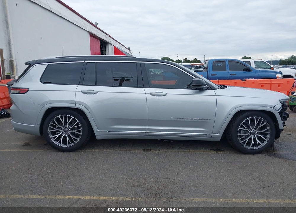 2023 JEEP GRAND CHEROKEE L SUMMIT RESERVE 4X4 VIN: 1C4RJKET0P8913047