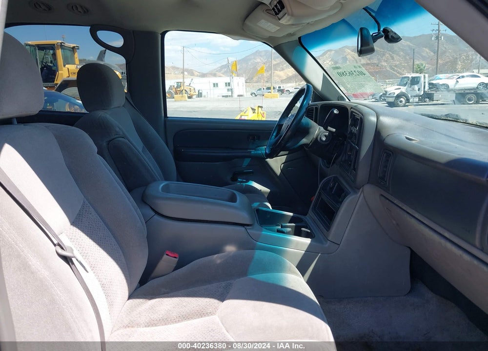 2003 CHEVROLET TAHOE VIN: 1GNEC13V73R120962