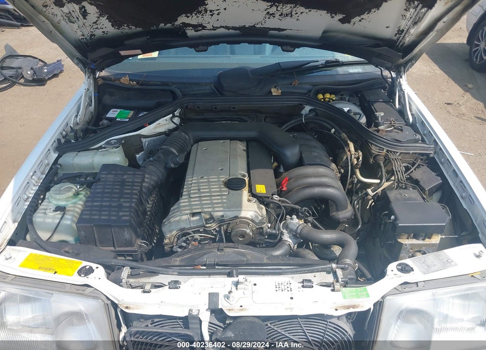 1995 MERCEDES-BENZ E 320 VIN: WDBEA66E7SC274188