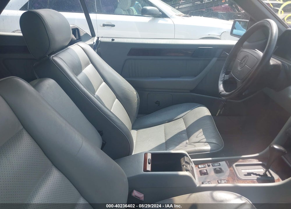 1995 MERCEDES-BENZ E 320 VIN: WDBEA66E7SC274188