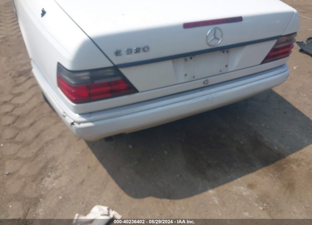 1995 MERCEDES-BENZ E 320 VIN: WDBEA66E7SC274188