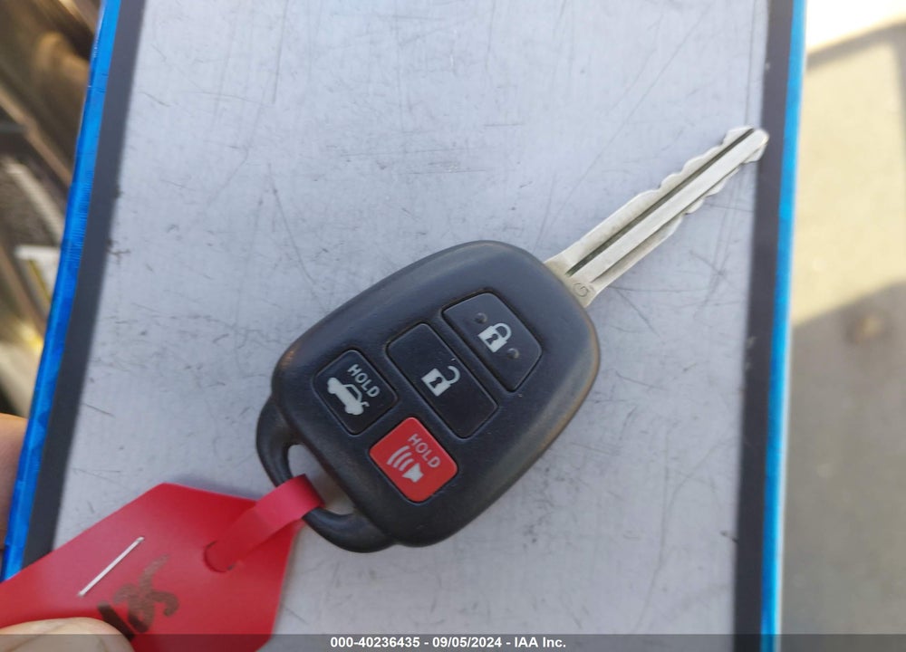 2012 TOYOTA CAMRY SE VIN: 4T1BF1FK1CU050744