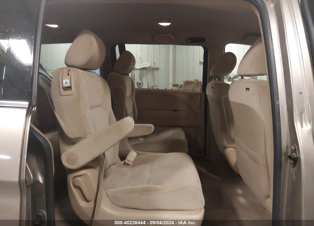 2010 HONDA ODYSSEY LX VIN: 5FNRL3H2XAB004663