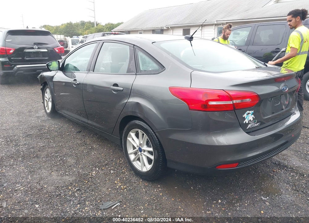2016 FORD FOCUS SE VIN: 1FADP3F22GL250538