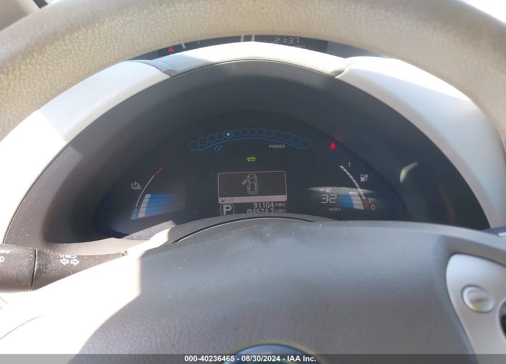 2011 NISSAN LEAF SL VIN: JN1AZ0CP3BT000968