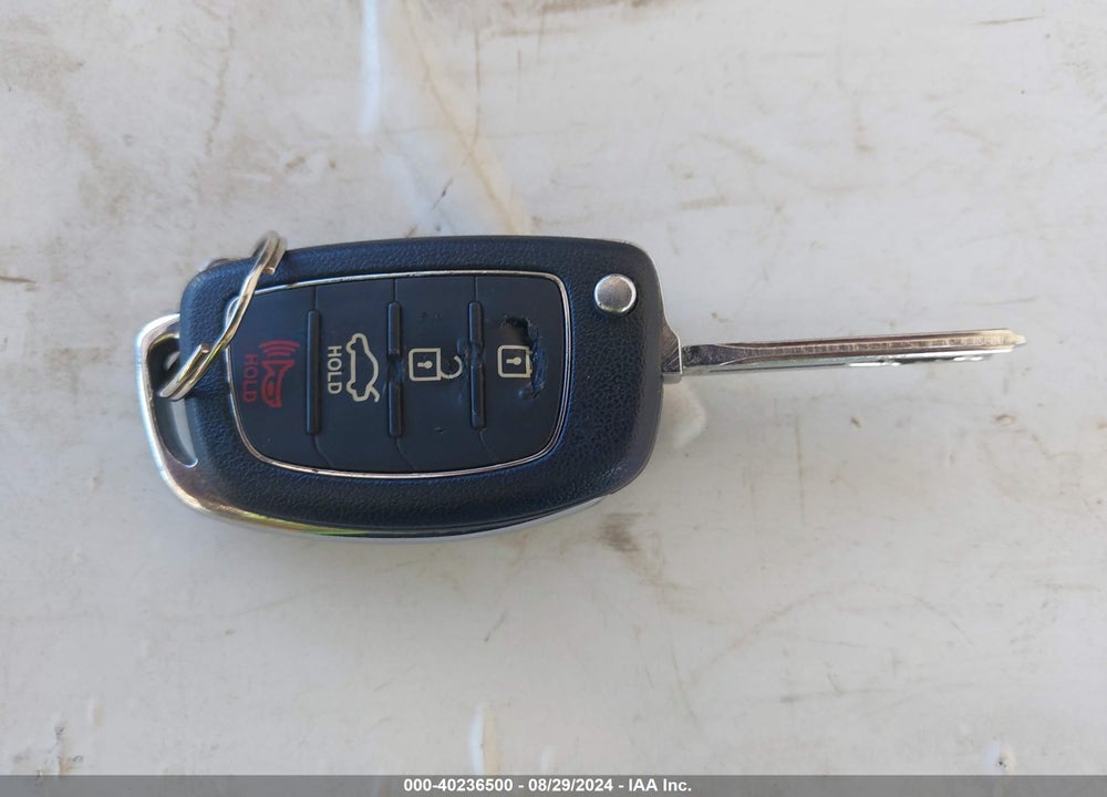 2015 HYUNDAI SONATA SE VIN: 5NPE24AF5FH231627