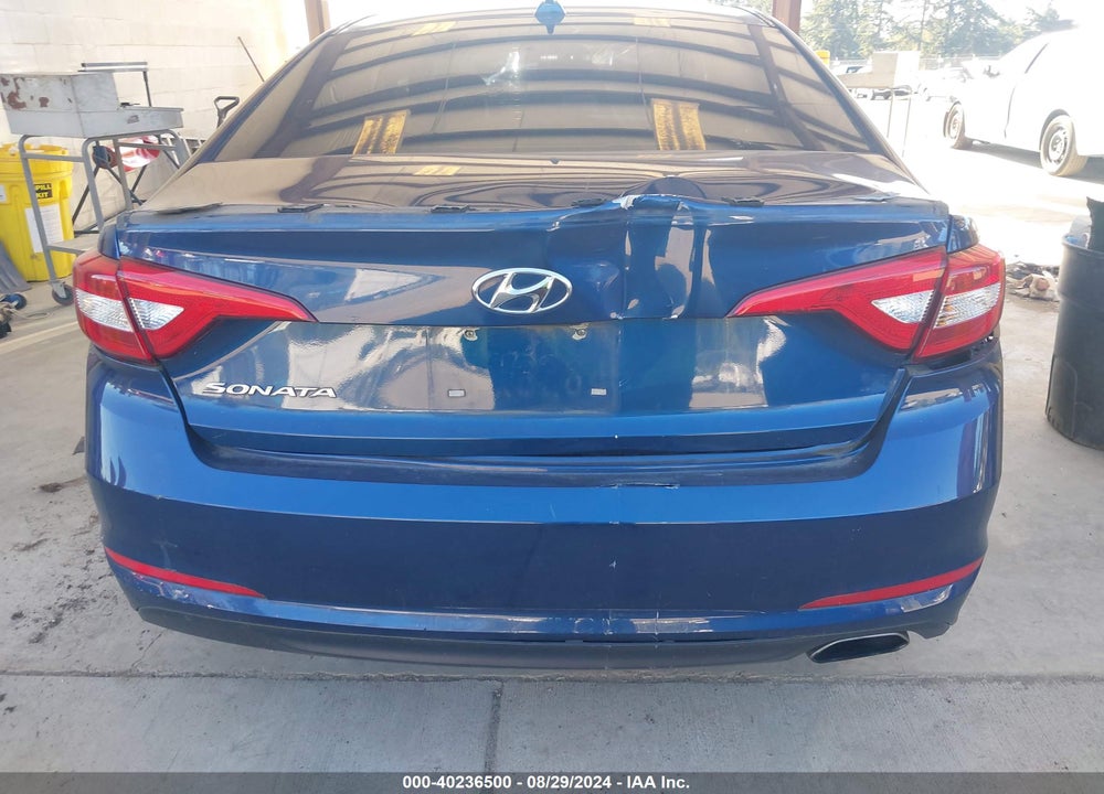 2015 HYUNDAI SONATA SE VIN: 5NPE24AF5FH231627