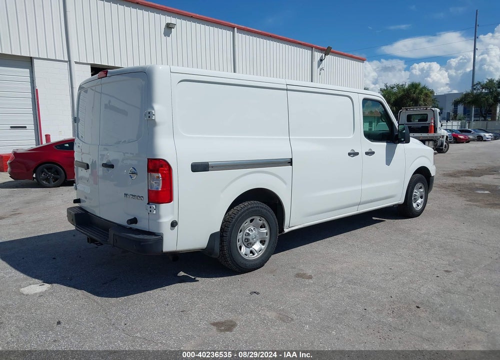2018 NISSAN NV CARGO NV2500 HD SV V8 VIN: 1N6AF0KY4JN809833