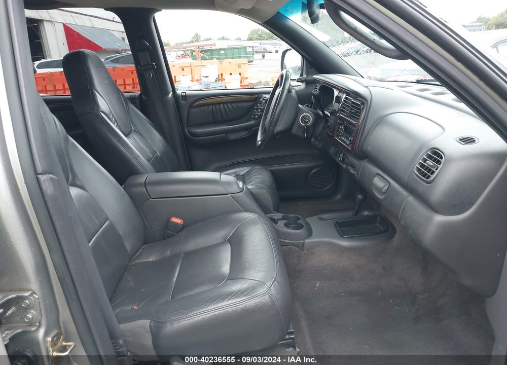 2000 DODGE DURANGO VIN: 1B4HS28ZXYF228413