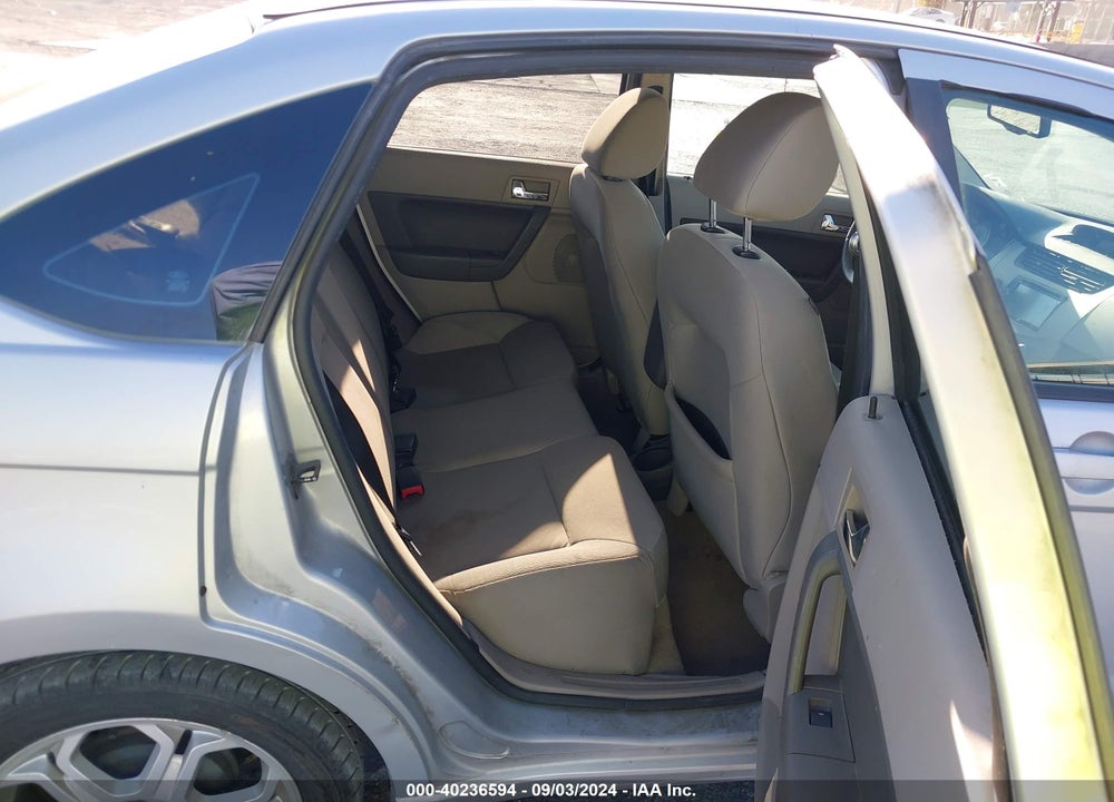 2008 FORD FOCUS VIN: 1FAHP35N18W276660
